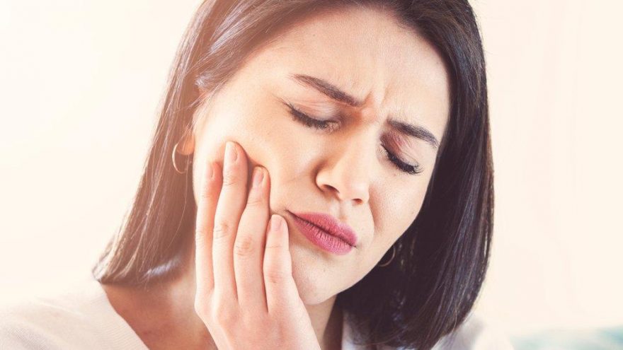 Diş Sızlaması Neden Oluşur? Nasıl Geçer?