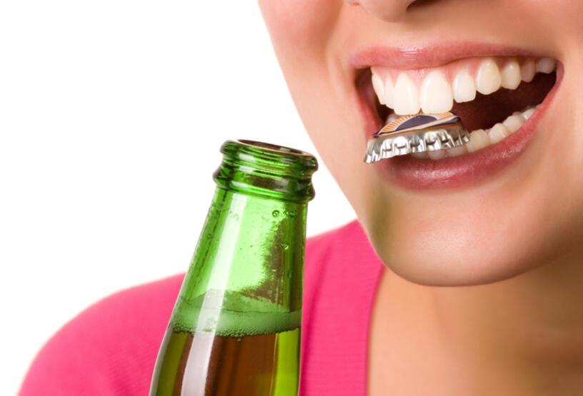 Dişlere Zarar Veren Alışkanlıklar Nedir?
