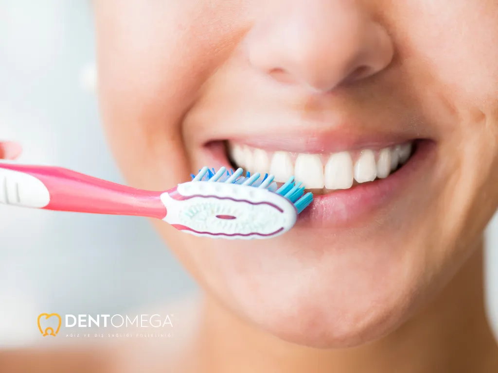 implant-dikisi-varken-dis-fircalanir-mi