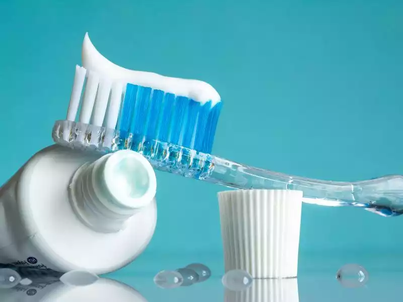 Diş Fırçası Nasıl Temizlenmeli?