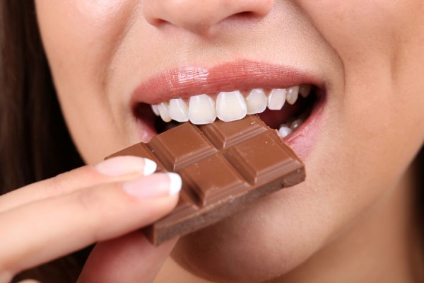 Çikolata Dişlere Zararlı Mıdır?